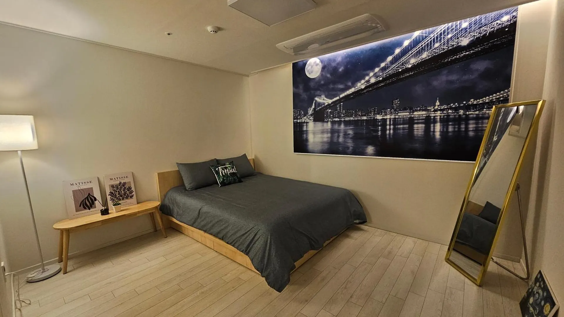 Moonlight Sonata Apartment Bucheon