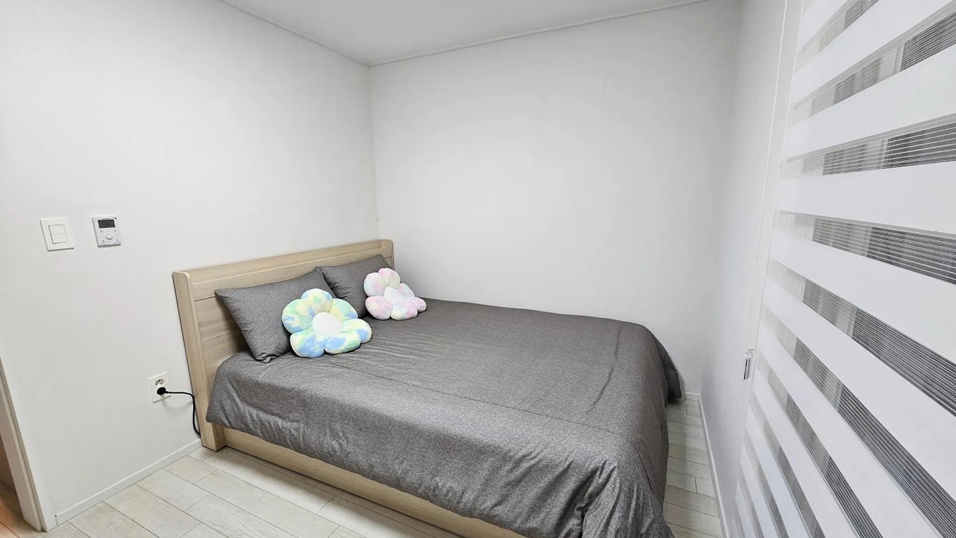 Moonlight Sonata Apartment Bucheon 0*,
